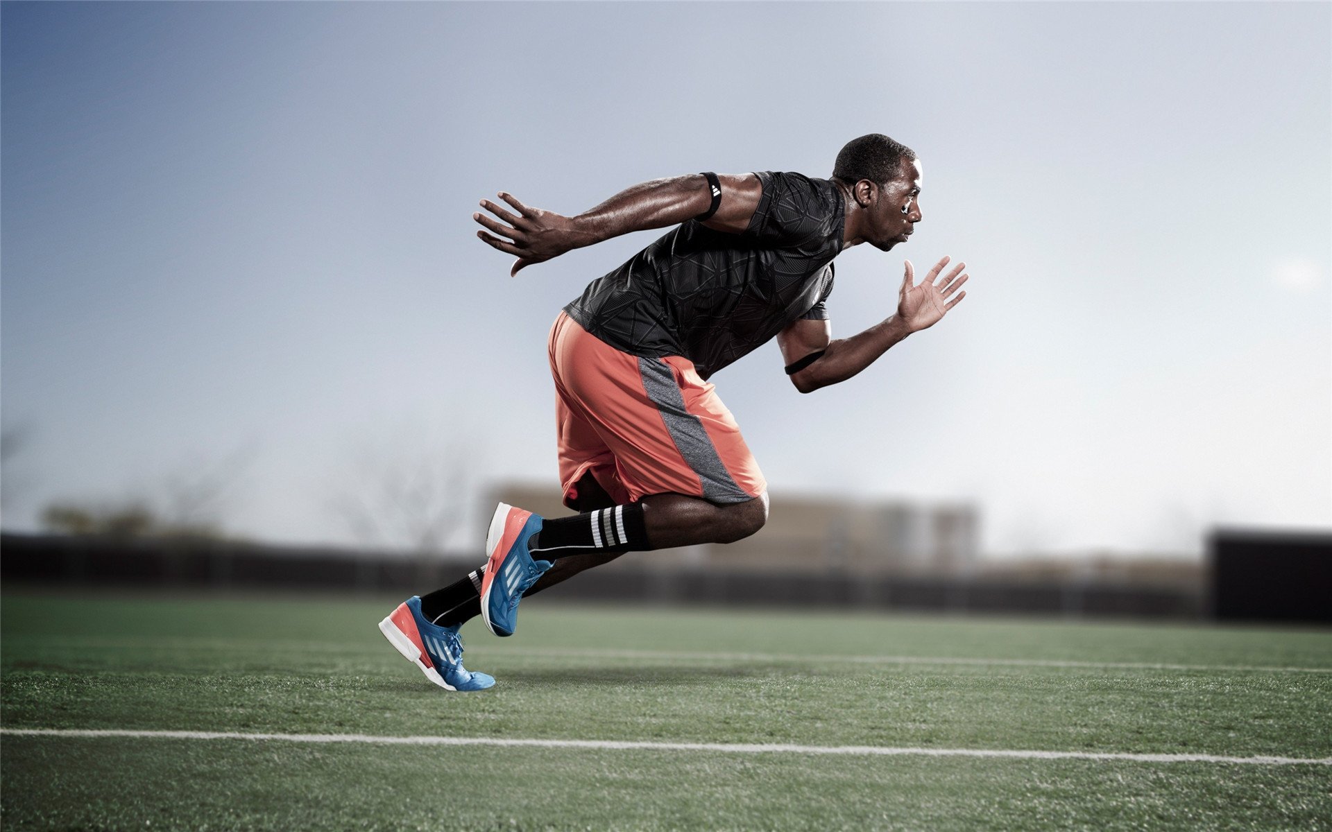 上海申花四强战险胜上海海港，保罗砍下9记关键球，全场沸腾